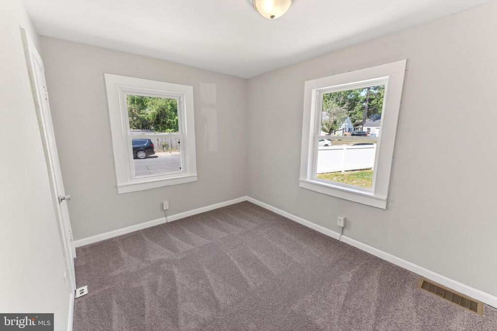 Image 17 of property listing at 201 CARROLLTON AVE, Salisbury, MD 21804