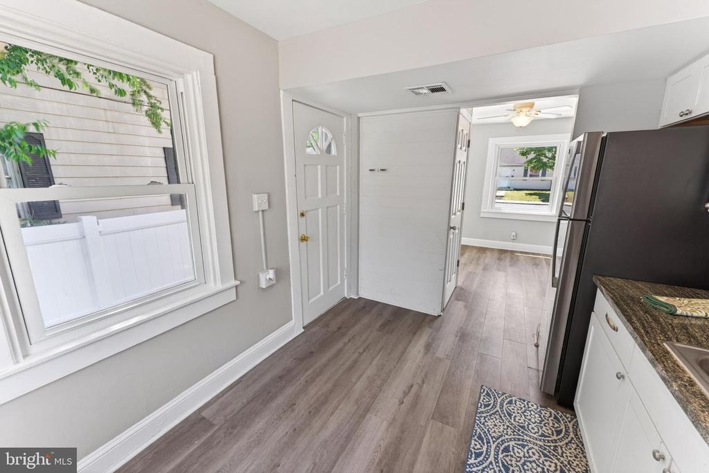 Image 9 of property listing at 201 CARROLLTON AVE, Salisbury, MD 21804