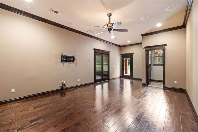 4160 Newburg Drive, Choctaw, OK 73020