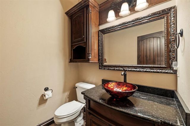 4160 Newburg Drive, Choctaw, OK 73020