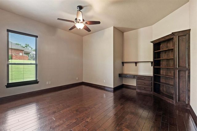 4160 Newburg Drive, Choctaw, OK 73020