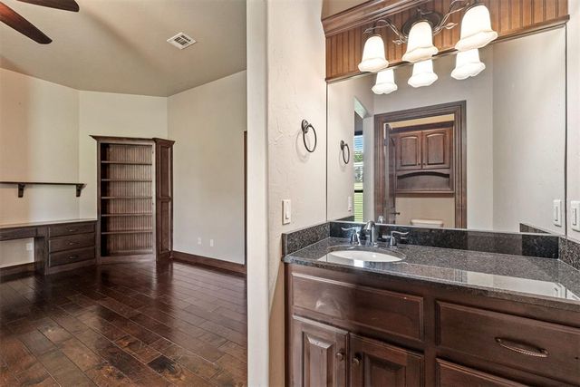 4160 Newburg Drive, Choctaw, OK 73020