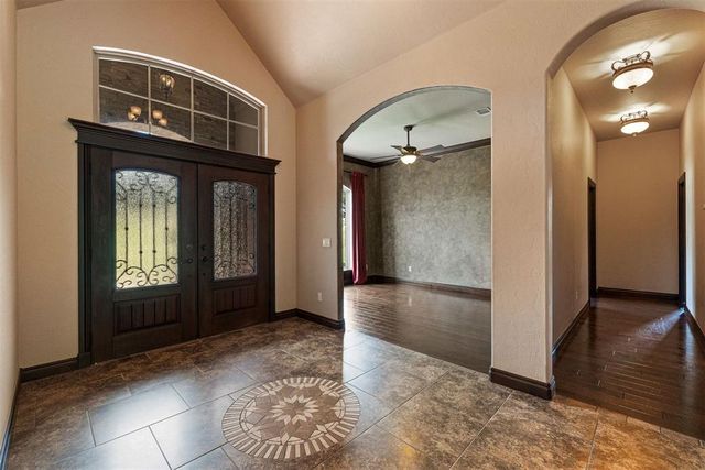 4160 Newburg Drive, Choctaw, OK 73020