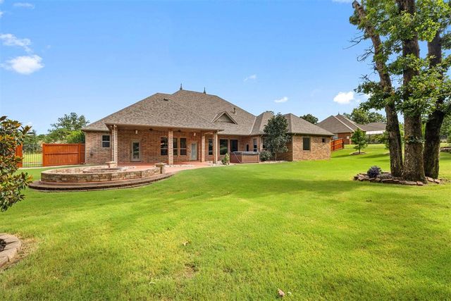 4160 Newburg Drive, Choctaw, OK 73020