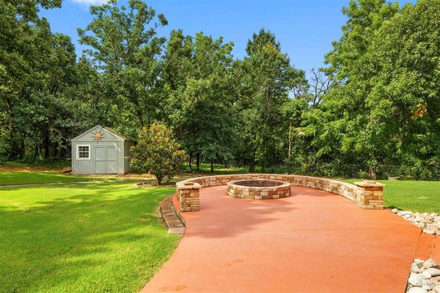 4160 Newburg Drive, Choctaw, OK 73020