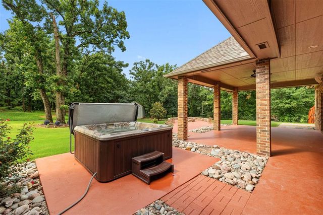 4160 Newburg Drive, Choctaw, OK 73020