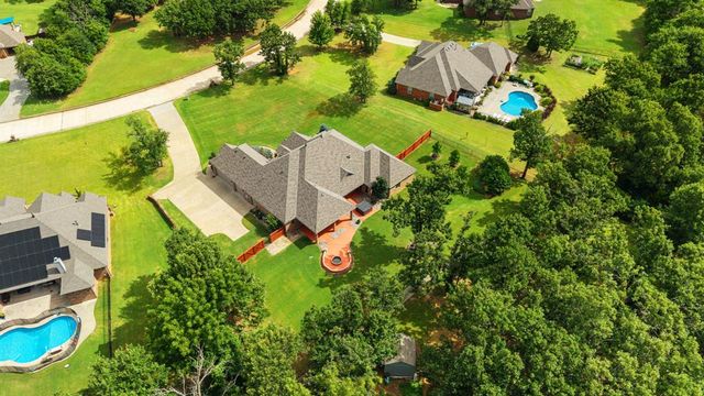 4160 Newburg Drive, Choctaw, OK 73020
