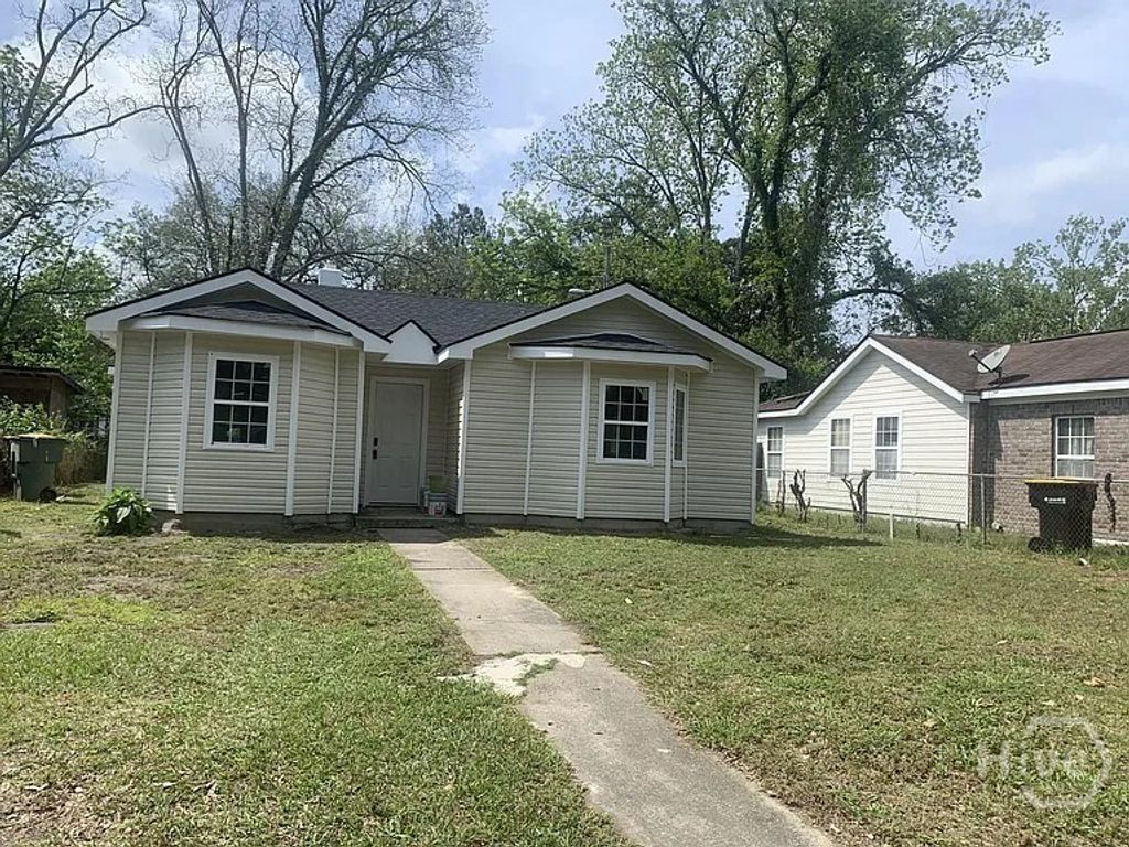 1015 Bowden Street, Savannah, GA 31415
