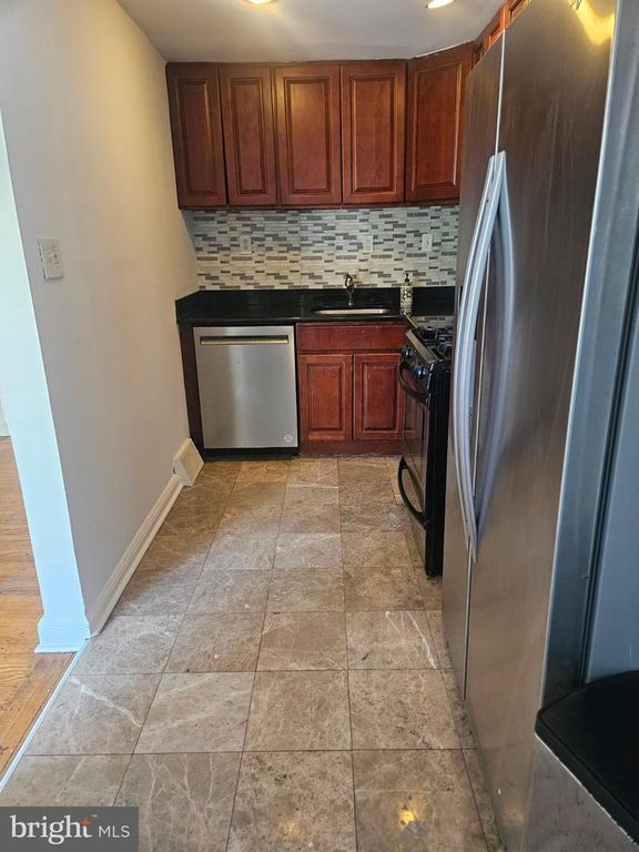 7632 BROCKTON RD, PHILADELPHIA, PA 19151 — photo 2