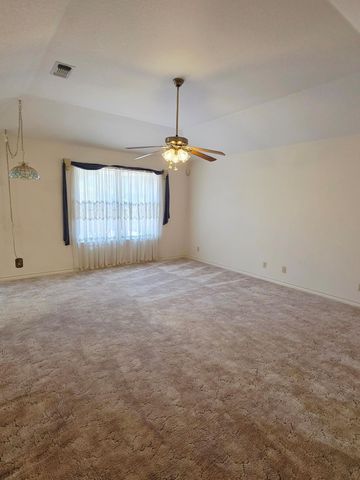 651 Purple Sage DR, Seguin, TX 78155