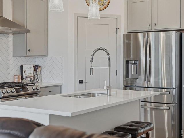 651 Hillspire Dr, Windsor, CO 80550