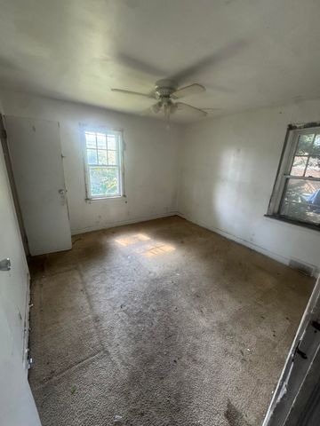 4476 Madison Street, Gary, IN 46408
