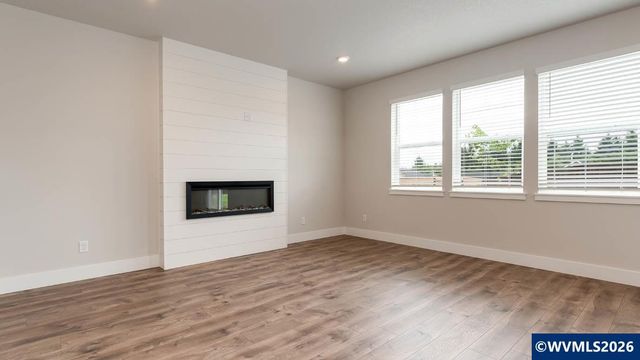 2188 Veneta Av S, Salem, OR 97306