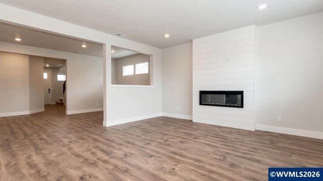 2188 Veneta Av S, Salem, OR 97306