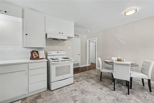 4346 Amherst Dr, Corpus Christi, TX 78412