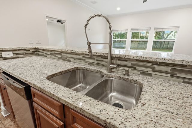 63 2nd Avenue, Shalimar, FL 32579