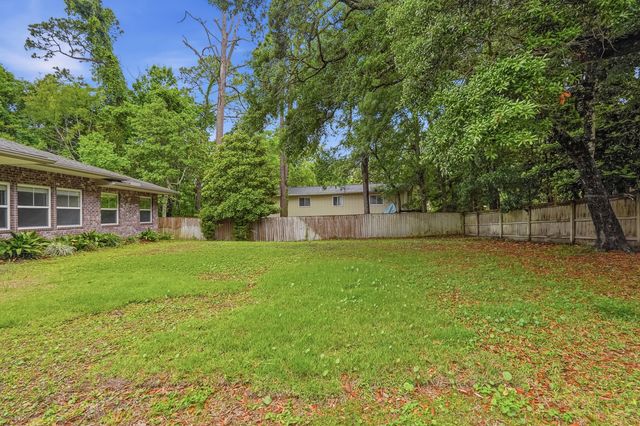 63 2nd Avenue, Shalimar, FL 32579