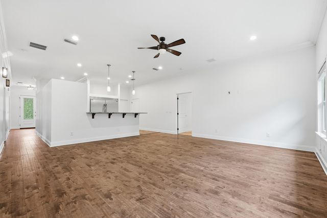 63 2nd Avenue, Shalimar, FL 32579