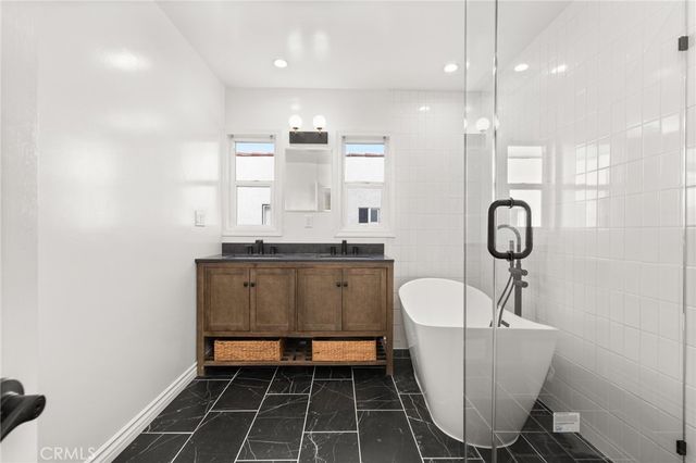 3626 W 62nd Street, Los Angeles, CA 90043