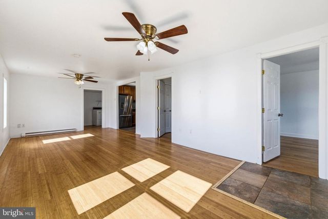 514 LURAY AVE, Luray, VA 22835