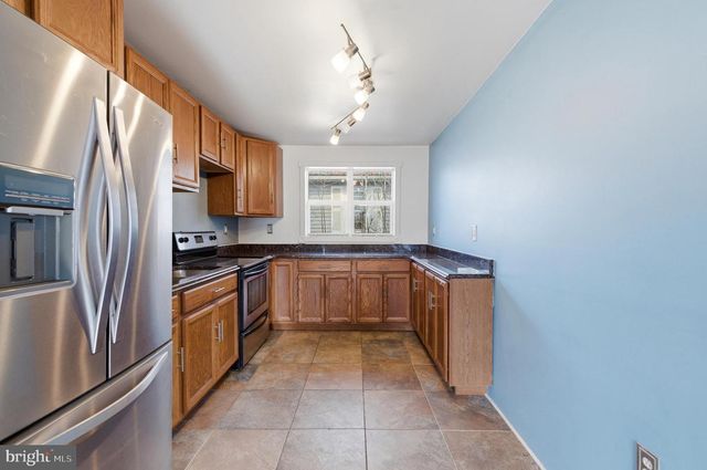 514 LURAY AVE, Luray, VA 22835