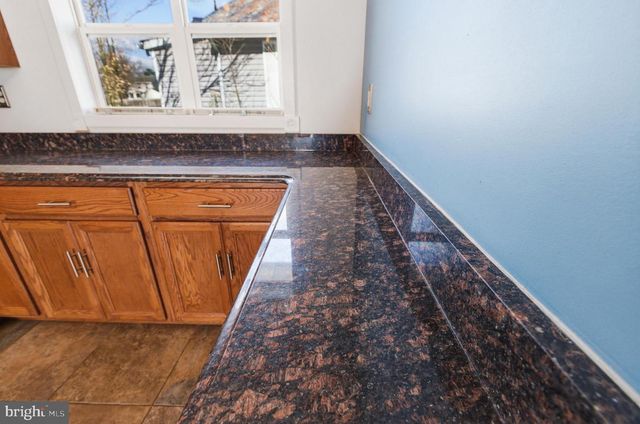 514 LURAY AVE, Luray, VA 22835