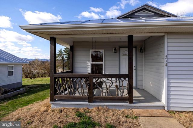 514 LURAY AVE, Luray, VA 22835