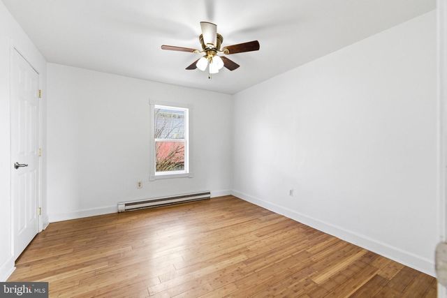 514 LURAY AVE, Luray, VA 22835