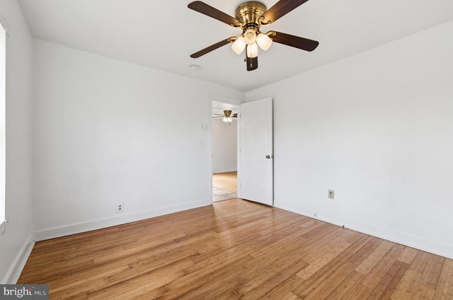 514 LURAY AVE, Luray, VA 22835