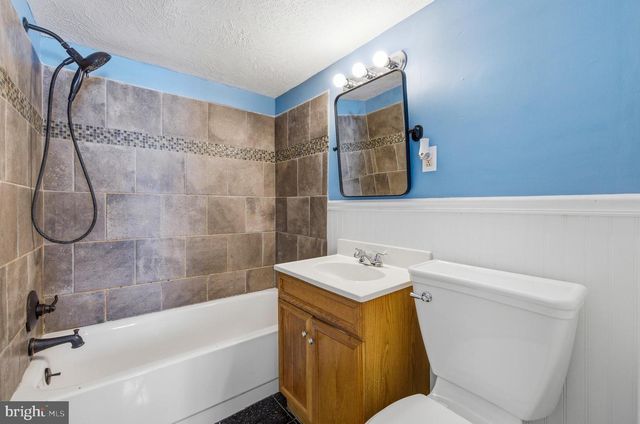 514 LURAY AVE, Luray, VA 22835