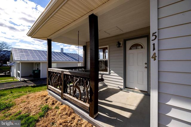 514 LURAY AVE, Luray, VA 22835