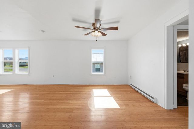 514 LURAY AVE, Luray, VA 22835