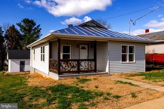 514 LURAY AVE, Luray, VA 22835