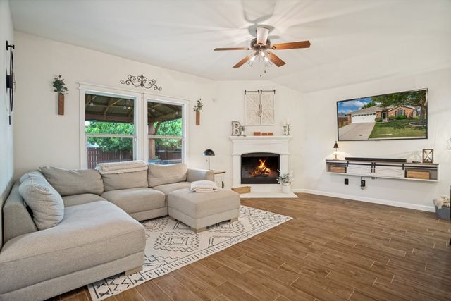2221 Jocelyn Way, Mckinney, TX 75071