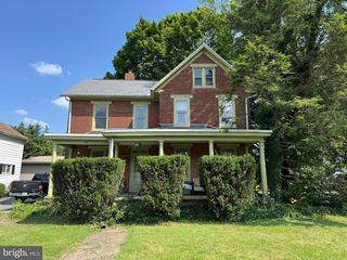 265 E YORK ST, Biglerville, PA 17307