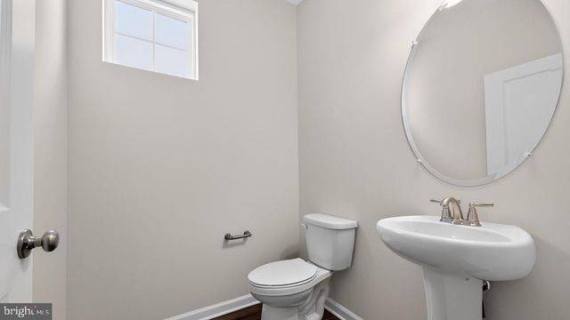 453 BELLEVUE AVE, Hammonton, NJ 08037