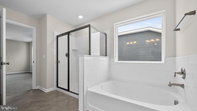 453 BELLEVUE AVE, Hammonton, NJ 08037