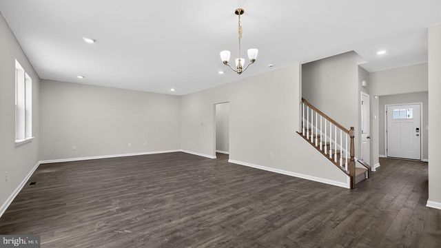 453 BELLEVUE AVE, Hammonton, NJ 08037