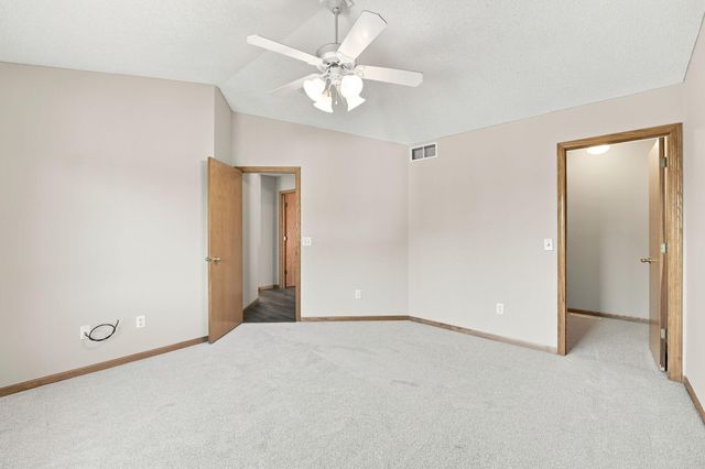 805 Daniel Drive, Belle Plaine, MN 56011