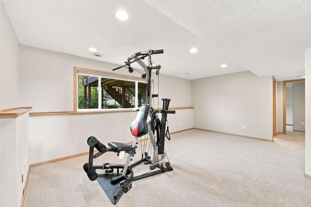 805 Daniel Drive, Belle Plaine, MN 56011