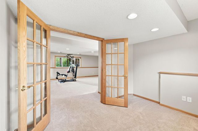 805 Daniel Drive, Belle Plaine, MN 56011
