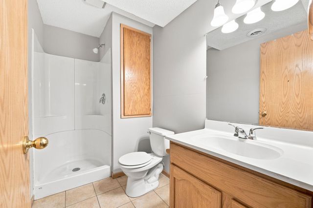 805 Daniel Drive, Belle Plaine, MN 56011
