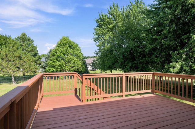 805 Daniel Drive, Belle Plaine, MN 56011