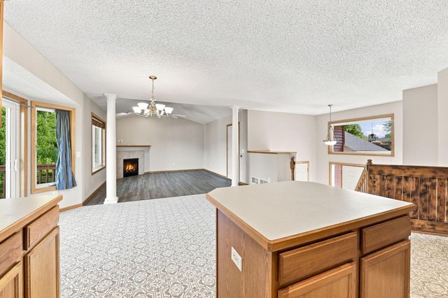 805 Daniel Drive, Belle Plaine, MN 56011