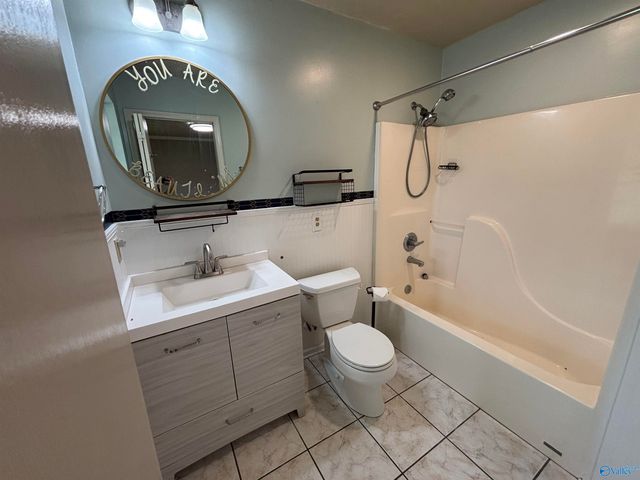419 Country Club Drive, Gadsden, AL 35901