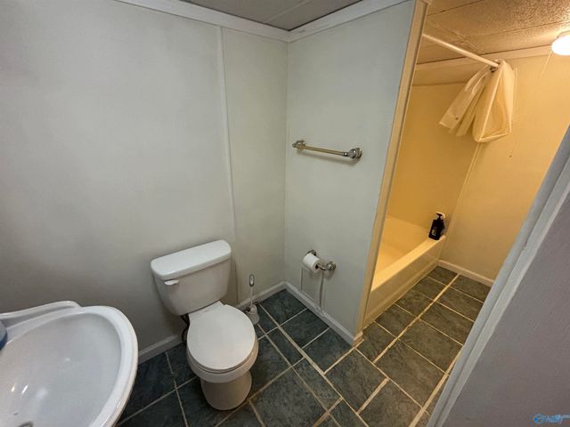 419 Country Club Drive, Gadsden, AL 35901