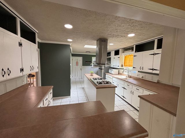419 Country Club Drive, Gadsden, AL 35901