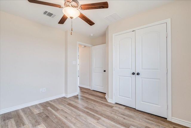 1092 Engelke RD, Niederwald, TX 78640