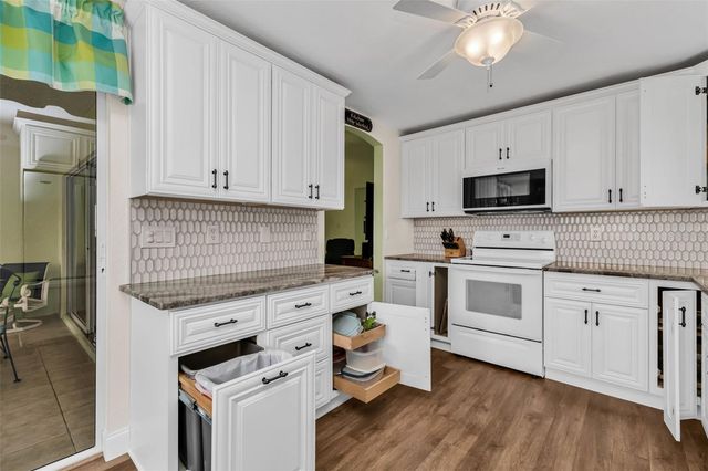 24363 FOLKSTONE AVENUE, Punta Gorda, FL 33980