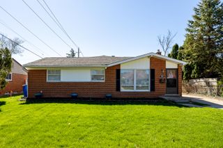 350 Hollywood Drive, Saline City, MI 48176